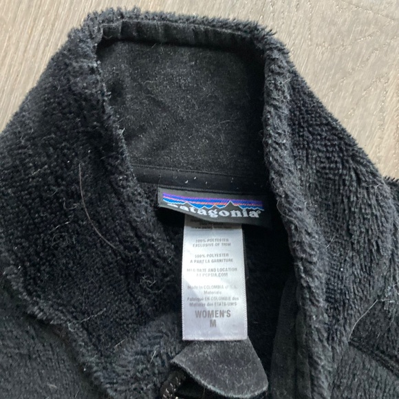 Patagonia zip up jacket - Picture 3 of 3